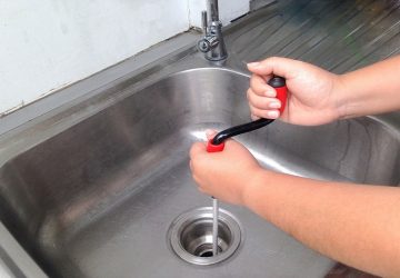 DIY Drain Snaking Tips with Adelaide Emergency Plumbing